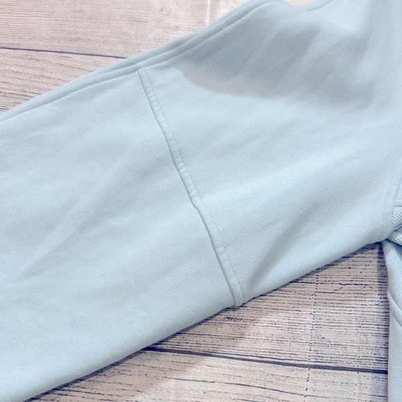 🍋Women’s Lululemon Scuba Oversized Funnel Neck Shirt size M/L🍋 - Picture 15 of 16